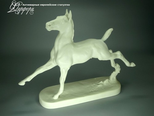 Купить фарфоровые статуэтки Rosenthal, Жеребенок, Германия