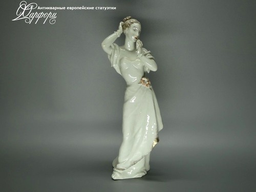 Купить фарфоровую статуэтку Rosenthal Девушка